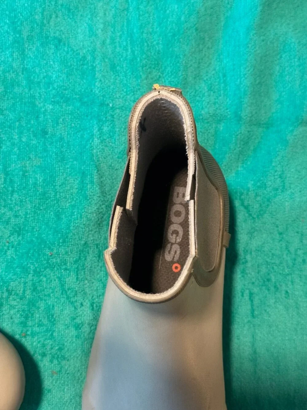 Bogs Chelsea Mid-Rise Rain Boot- Like New- Size 10